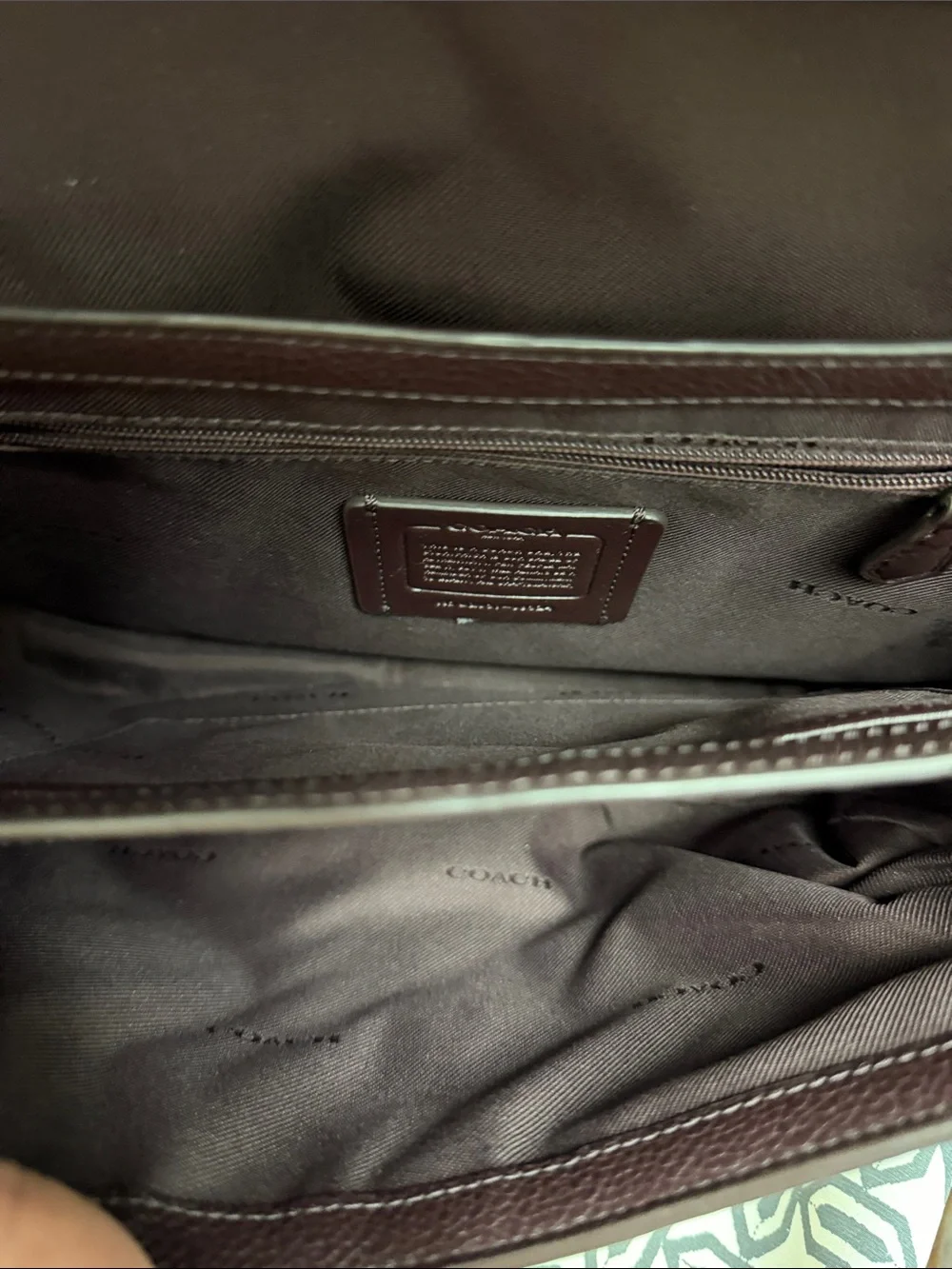 Coach Cassie Crossbody in a colorblock leather design turn-lock closure - Picture 9 of 9